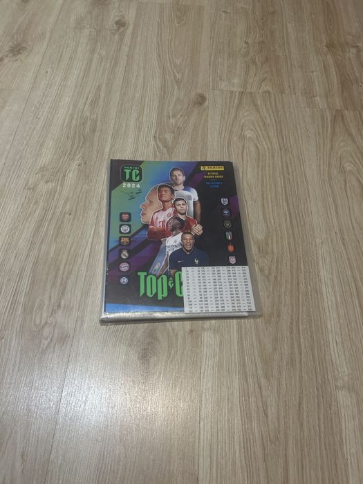 Karty pilkarskie top class 2024