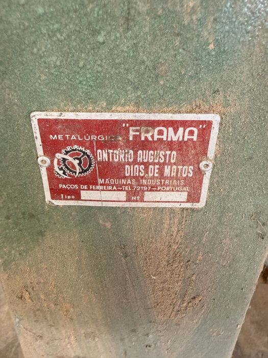 Torno manual trifasico