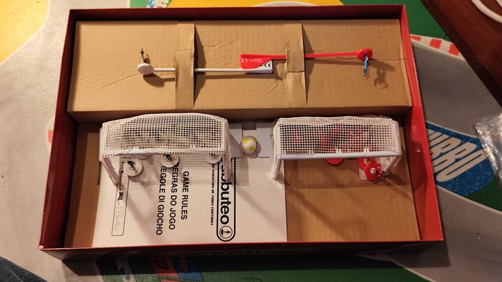 Jogo completo Subbuteo, edição de 2015 da MB Hasbro "International playset"