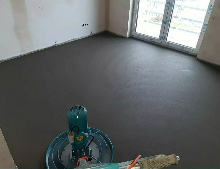 Стяжка підлоги, Машинна напівсуха стяжка по теплій підлозі