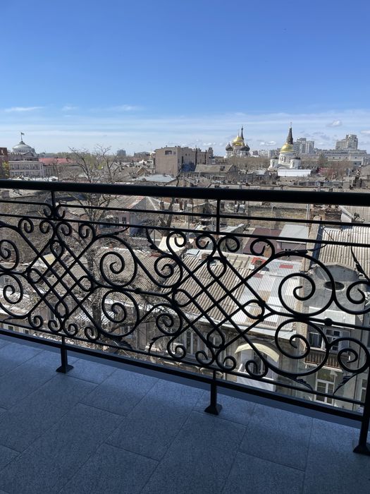 Розкішна квартира 142 м у новому клубному будинку Гімназист!