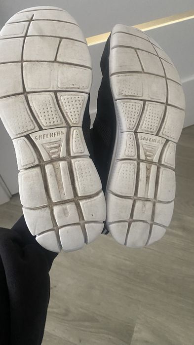 Кросовки Skechers оригінал р. 39