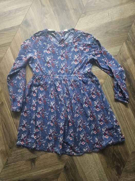 Sukienka 122 kwiaty