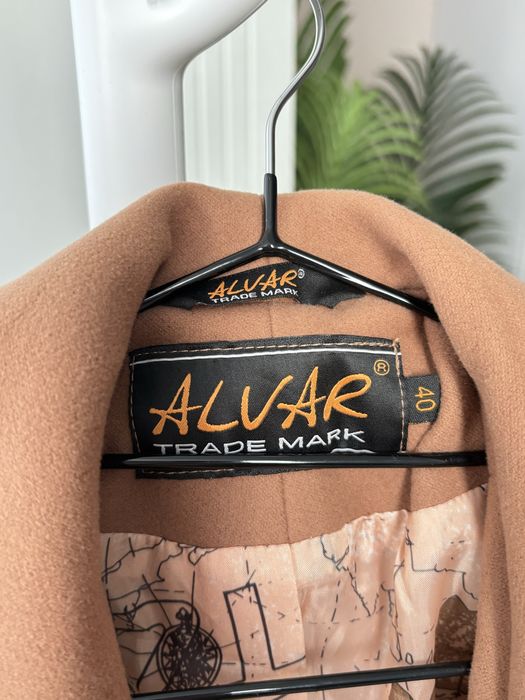 Весняне пальто