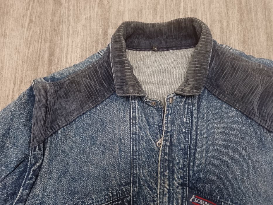 Sprzedam męską kurtkę jeansową rozmiar XL.