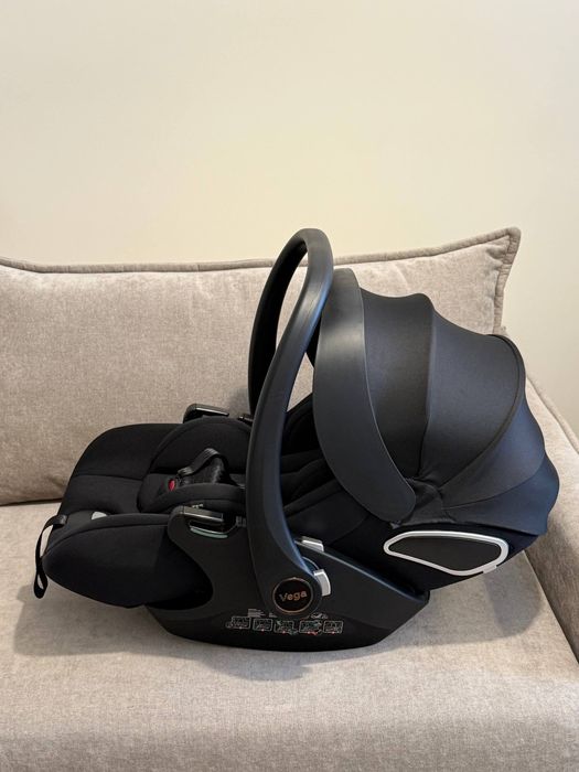 Автокрісло Carrello Vega 0 - 15міс. в ідеальному стані