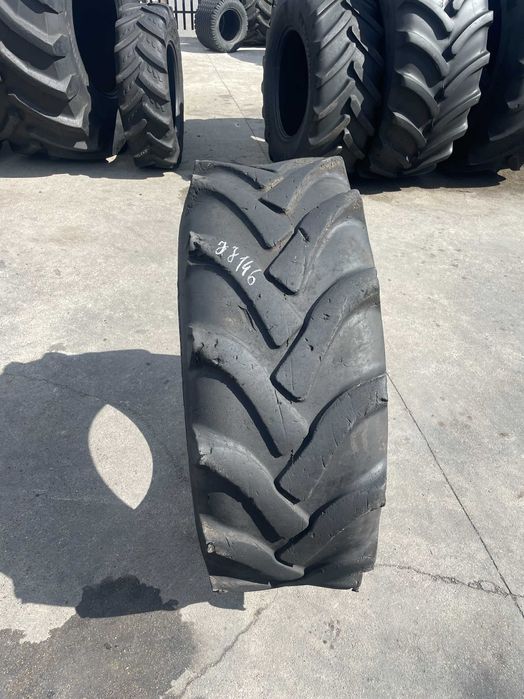 15.5/80-24 Camso JJ146 JM361