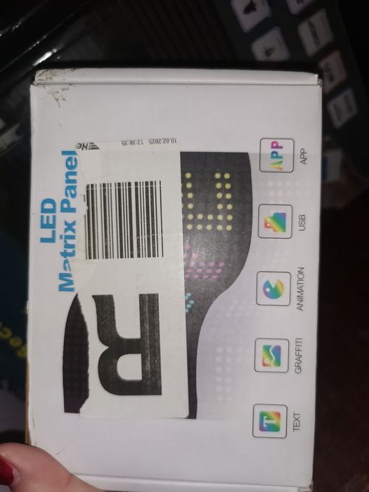 Світлодіодна, гнучка лед стрічка.