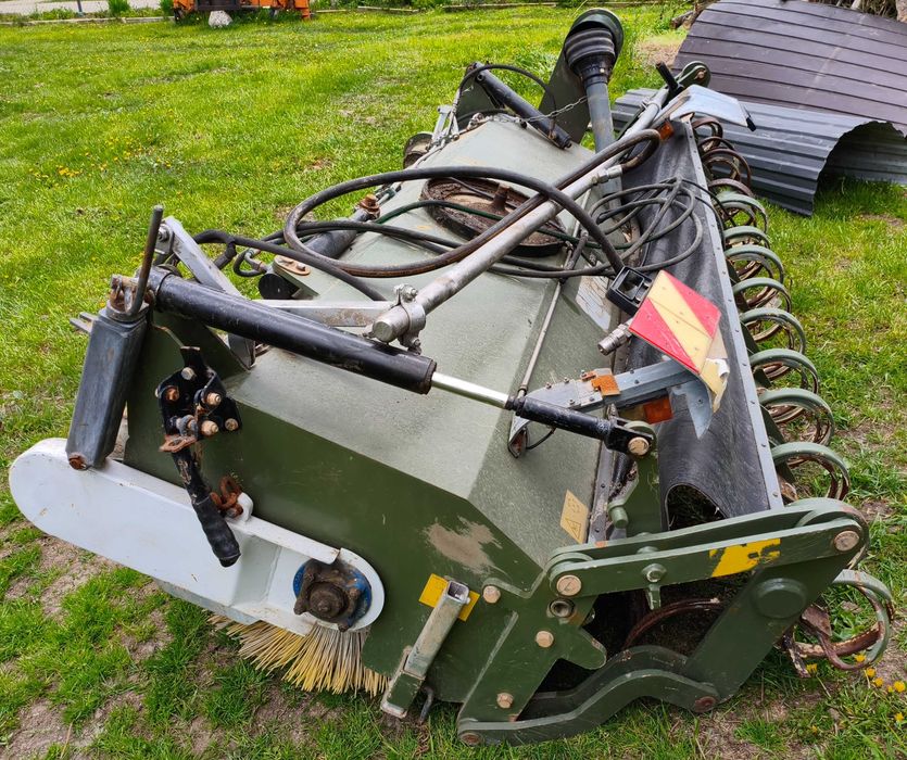 szczotka myjka powierzchni drogi unimog ducker 2400