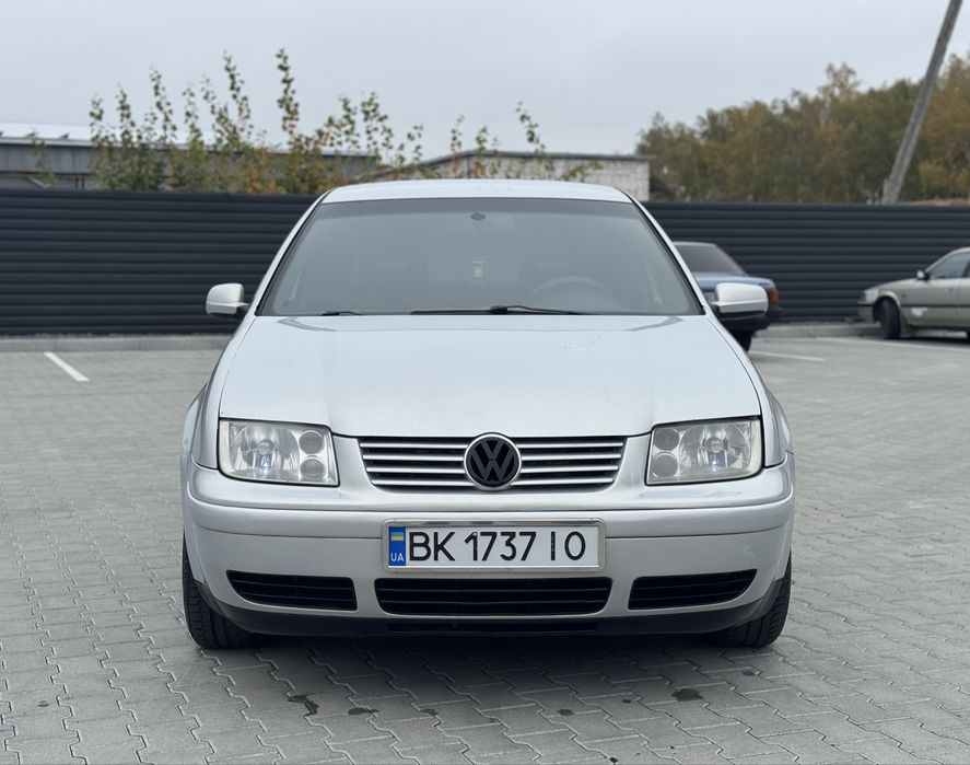 Volkswagen Bora 1.6 бензин