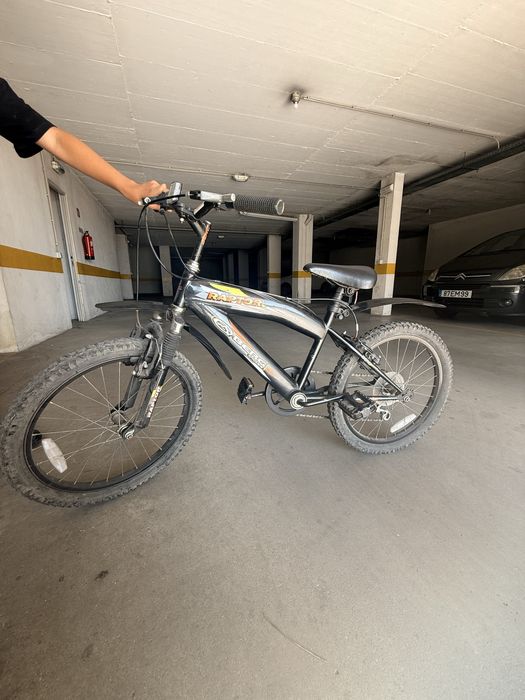 Bicicleta crian ça
