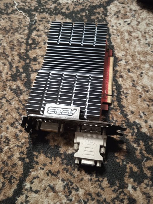 Видеокарта Асус еан3650