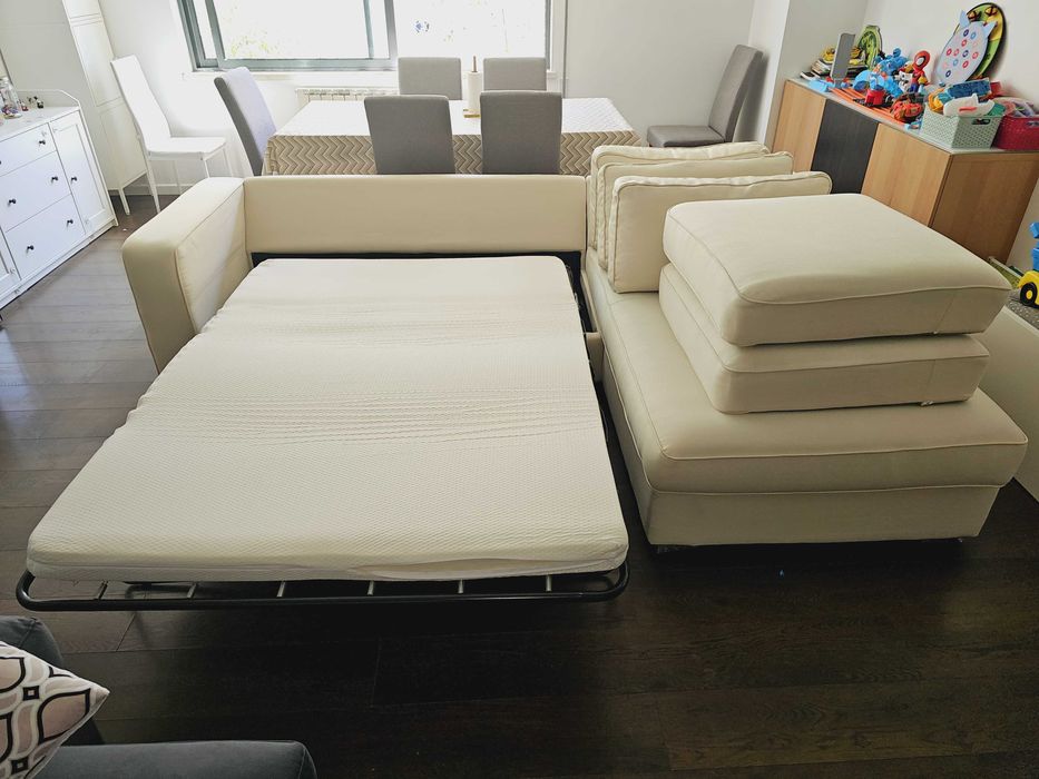 Sofá-cama de 3 lugares com chaise long, semi novo, excelente estado