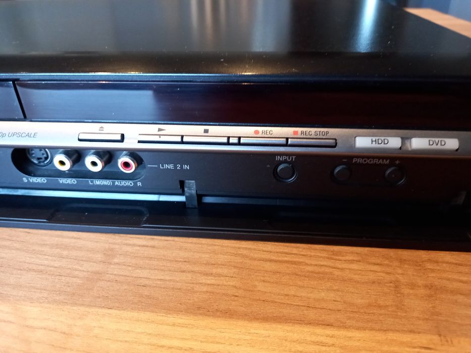 Nagrywarka, odtwarzacz  DVD Sony RDR - hx650