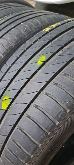 Pneus 235/45/18 michelin