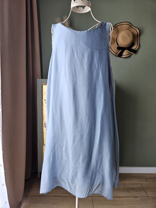 Letnia Sukienka jedwabna damska w pięknym odcieniu błękitu 50% Jedwab