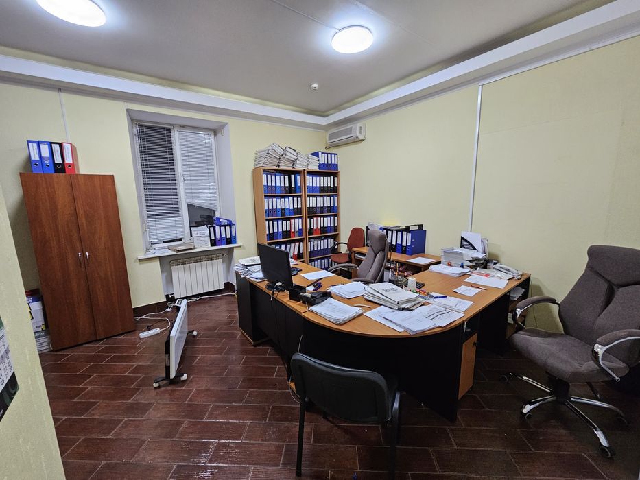 Сдам офис 187м с ремонтом и инд.отоплением на пл.Соборной, 1