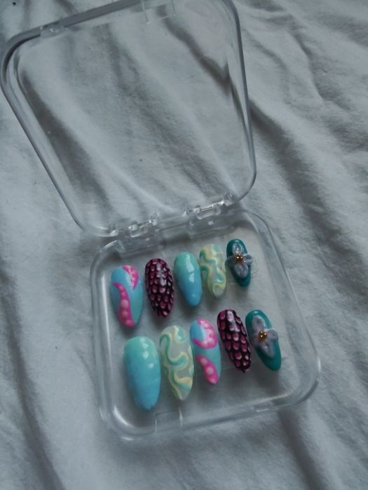 Press ons inspirowane Lagooną z Monster high