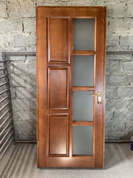 Двері з масиву.Вхідні та міжкімнатні.Від виробника