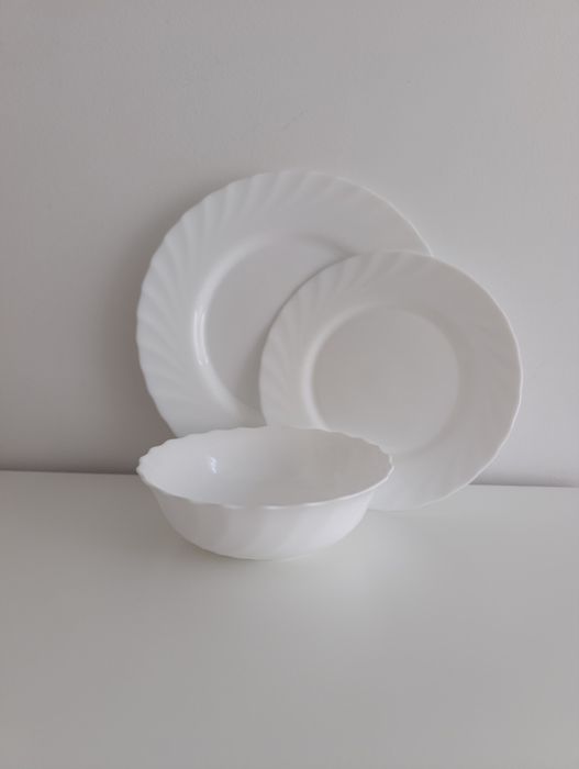 Zestaw obiadowy LUMINARC biały  (18-elementów)