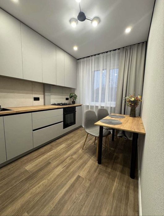 .Продається 2-кімнатна чешка з сучасним ремонтом