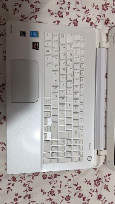 Portátil Toshiba Satellite L50-B-2FT