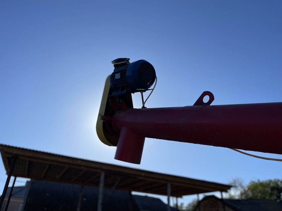 Завантажувач шнековий пересувний ЗШП-10 «шнек»