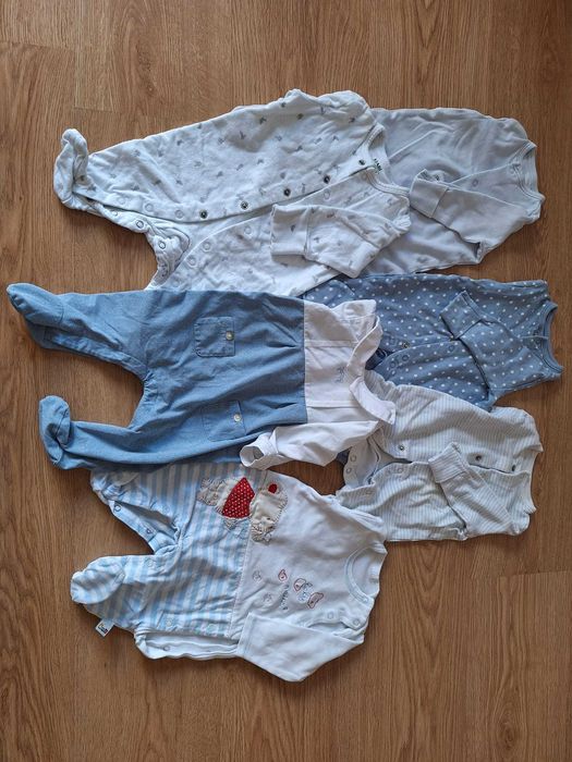 Roupa 1-3meses menino + brinquedos