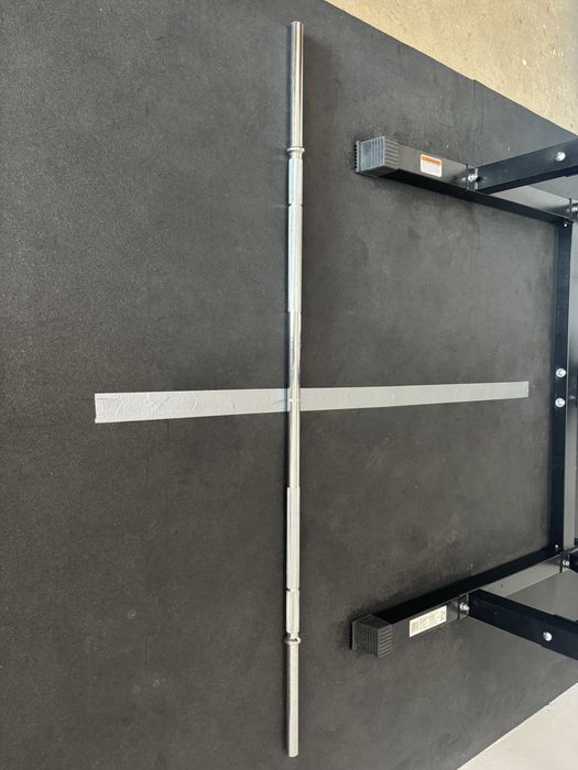 Gryf prosty 155 cm. Otwór - 25 mm.
