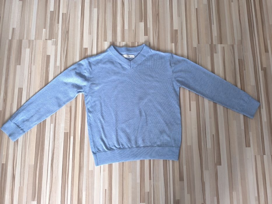Sweter w serek niebieski Reserved 122