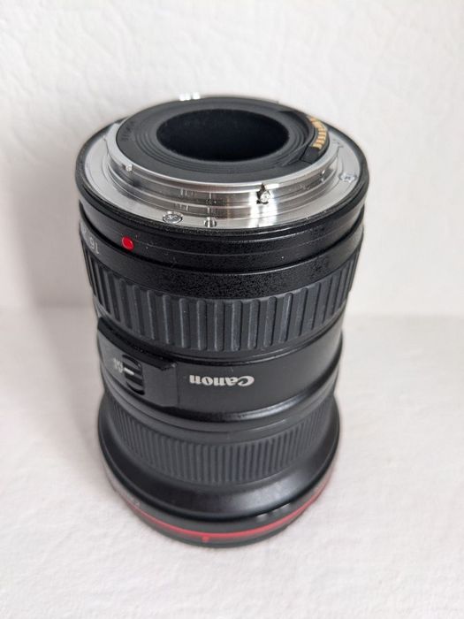 Об'єктив Canon EF 16-35mm f/2.8L II USM