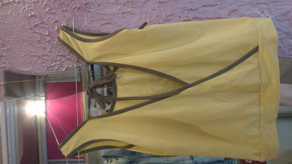 Bluzka cytrynowa. Pull & bear