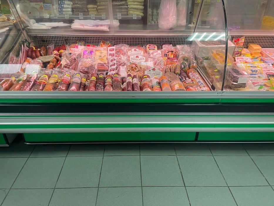 Холодильна вітрина Cold