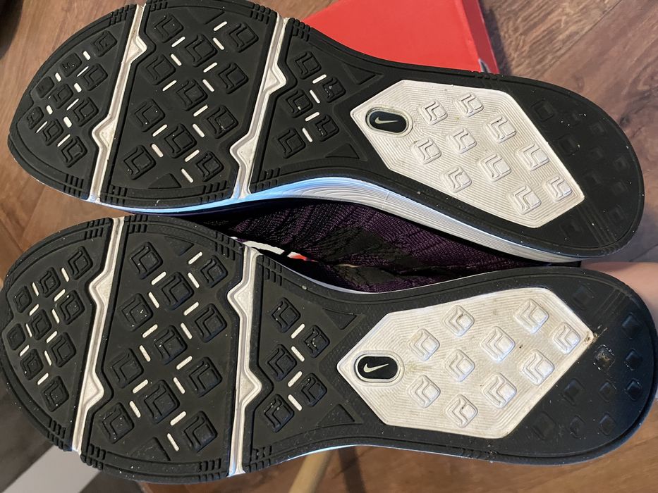 Buty Nike Flyknit Trainer Night Purple 42