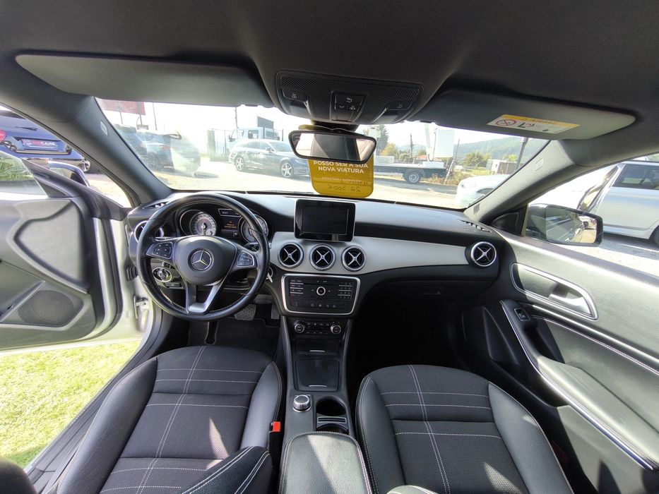 Mercedes CLA  200