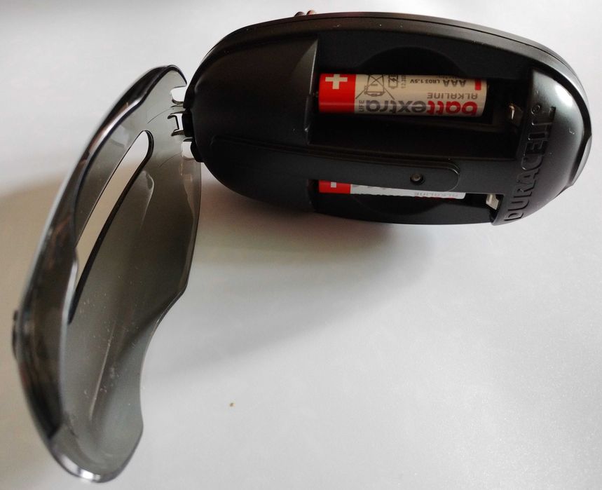 Ładowarka do akumulatorków Duracell CEF-20 + 2 Aku