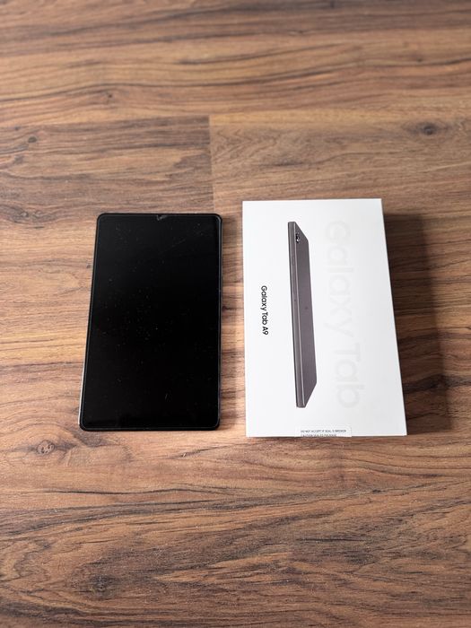 Tablet Samsung Galaxy TAB A9 + etui