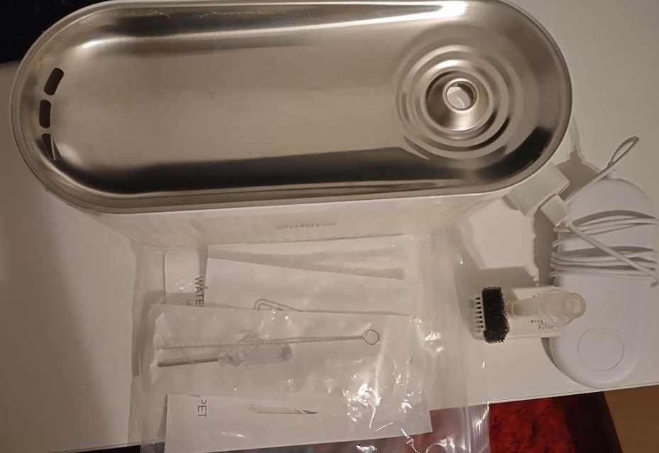 Duże poidełko dla kotów Balimo 3 litry