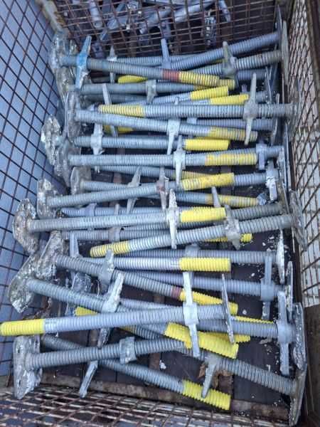 Rusztowanie elewacyjne typ Rux , używane /netto 5317,60zł , tanio