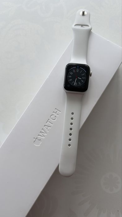 apple watch series 5 40mm - Купить электронику - Цены на OLX.ua