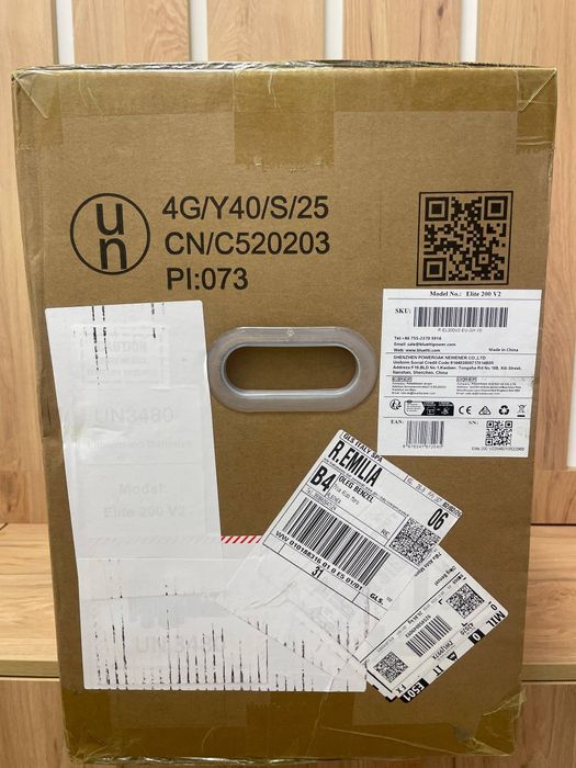 Зарядна станція BLUETTI Elite 200 V2 Power Station Portatile 

Ємні