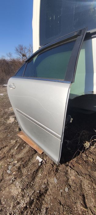Двері двери Toyota Camry 30