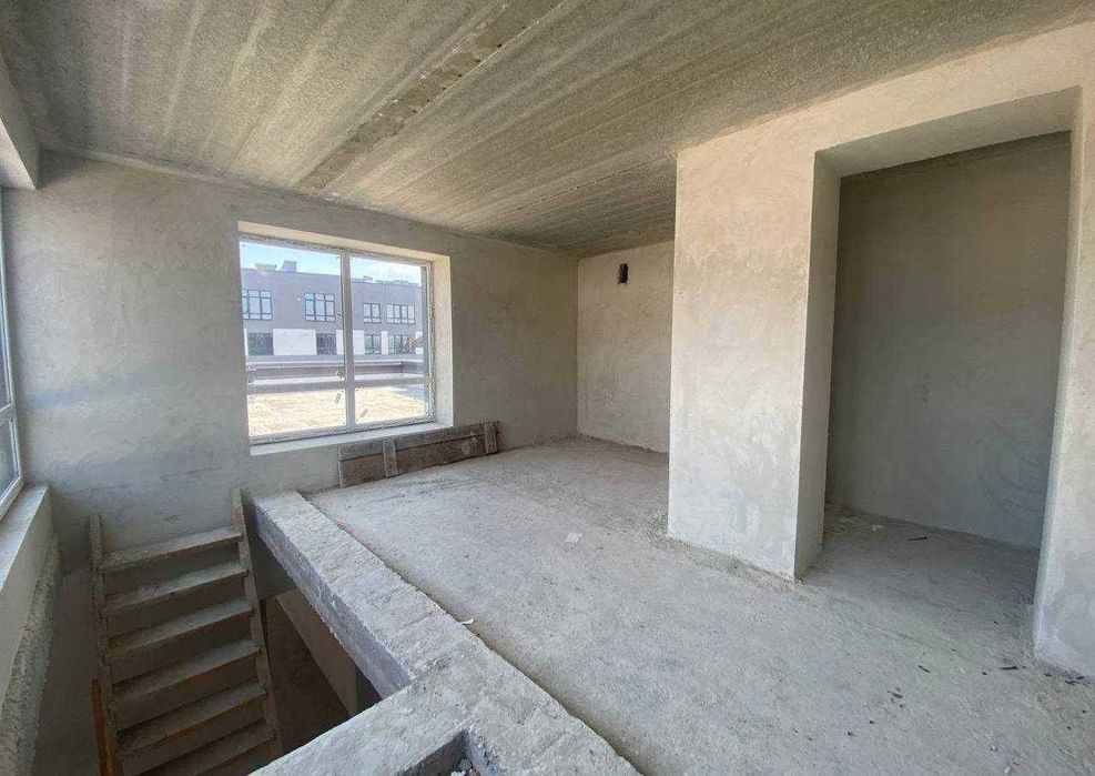 Двохрівнева 3 кімнатна квартира з терасою МЖК вул Нац гвардії