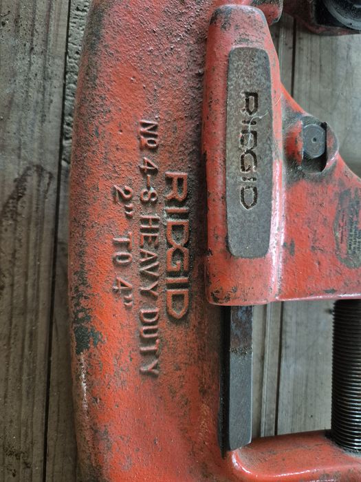Vendo corta Tubos Ridgid 2" a 4"