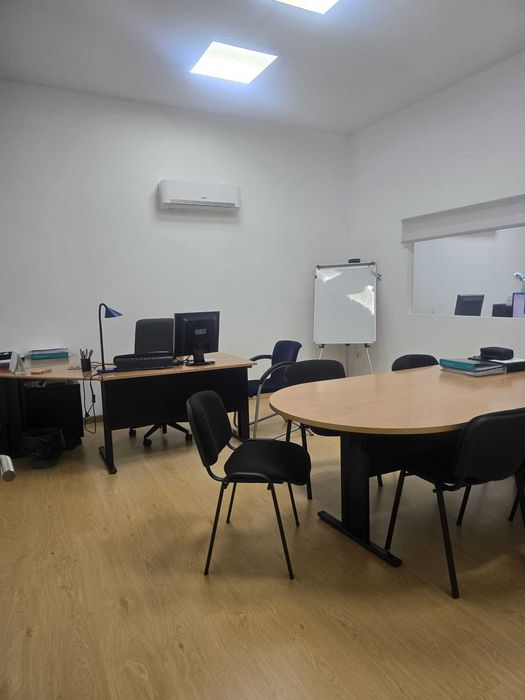 Loja com 200m2 Av. Barros Soares, Braga