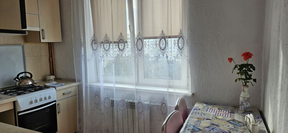 ПОЧАСОВО  1й дом  метро Студенческая Салтовка