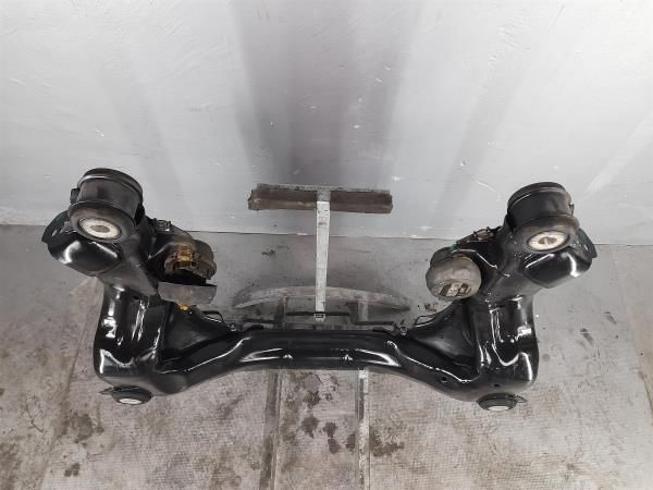 Charriot frente VOLKSWAGEN Passat Variant (3B5)