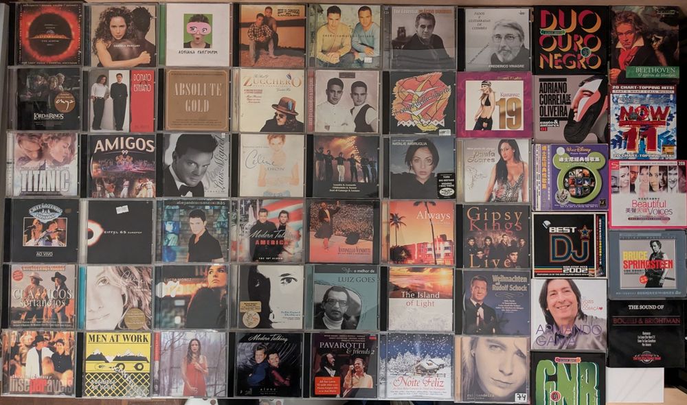 150 CDS de Música novos, 5€ cada