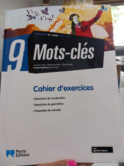 Caderno de atividades francês 9°ano