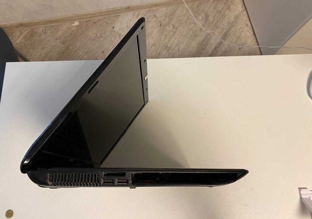 Ноутбук 17,3 ASUS A72J intel Core i3 4*2,53GHz